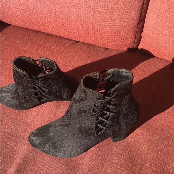 New York Transit size 7 Women’s granny core Victoria shoes heel boots - Picture 8 of 9